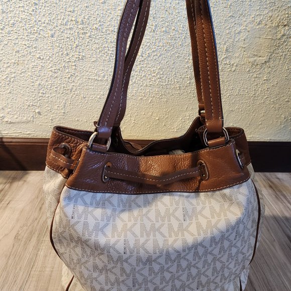 Euc Michael Kors Classic Leather Tote Bag Purse - Picture 4 of 13